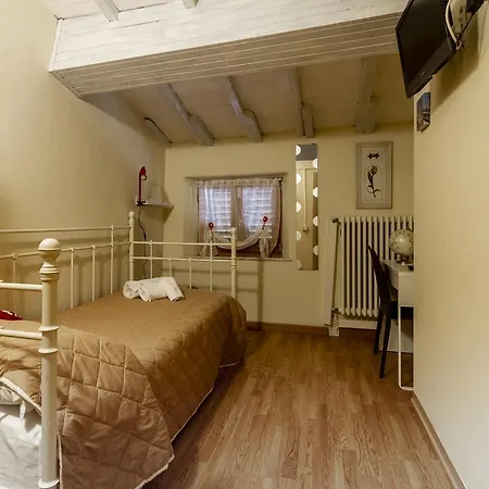 Flori's Bed & Breakfast Viareggio