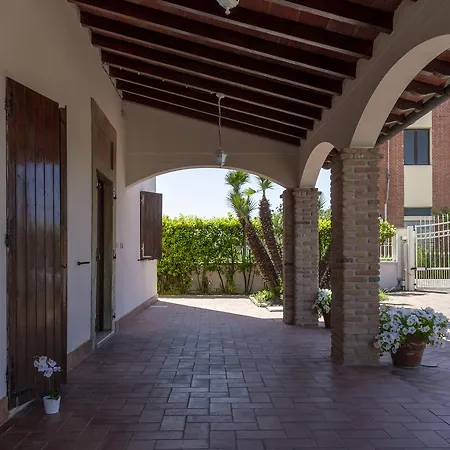 Flori's Bed & Breakfast Viareggio