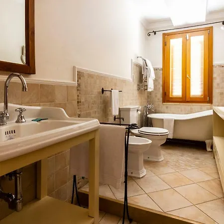 Bed & Breakfast Flori's 3*